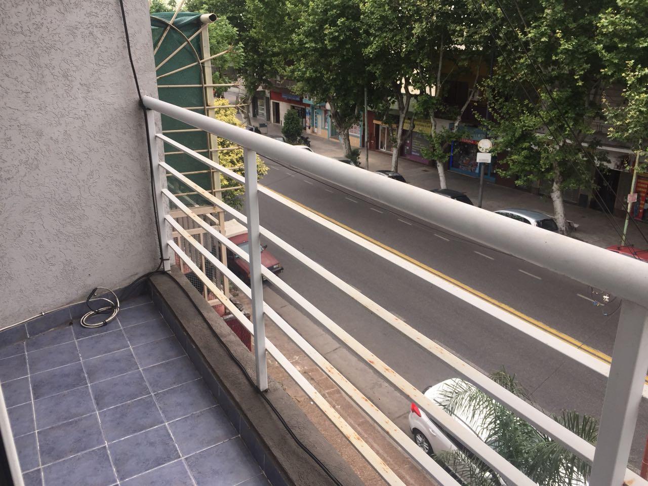 Foto de ALquiler PH 2 Ambientes tipo duplex en LIniers, imagen 2