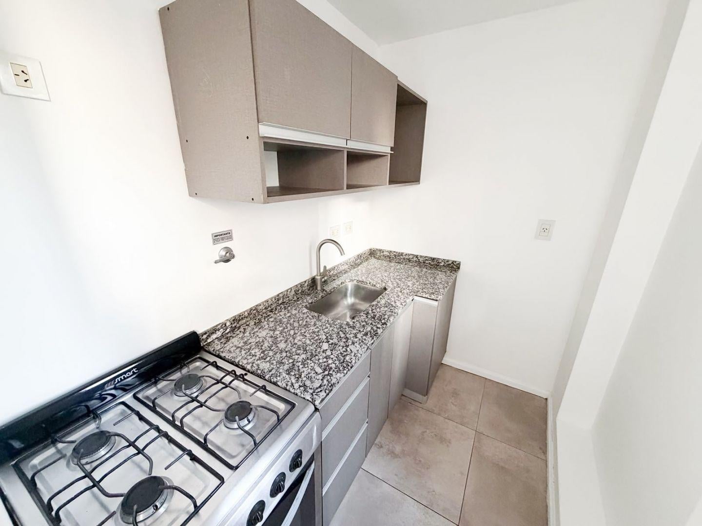 Foto de ALQUILER MONOAMBIENTE CON BALCÓN EN VELEZ SARSFIELD, imagen 4