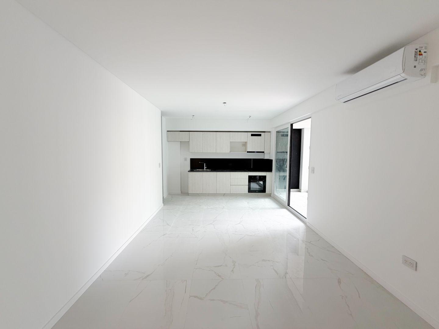 Foto de Alquiler Departamento 2 Ambientes con Cochera, Villa Luro, imagen 3