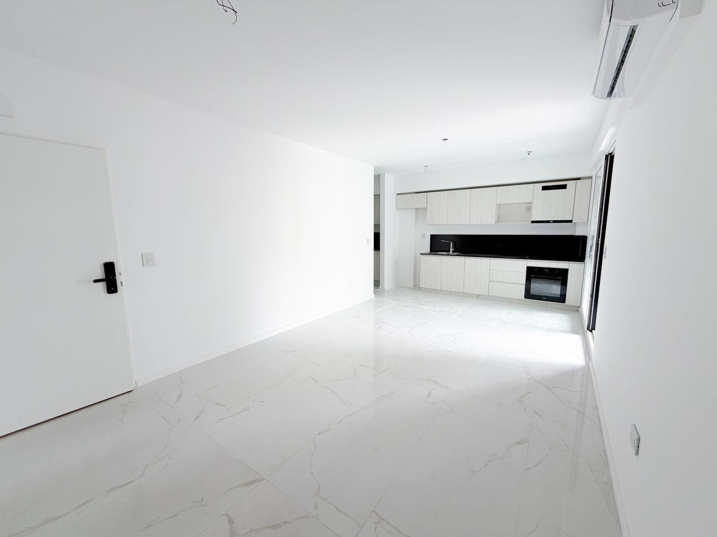 Foto de Alquiler Departamento 2 Ambientes con Cochera, Villa Luro, imagen 4