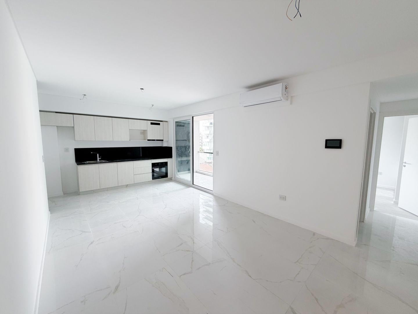 Foto de Alquiler Departamento 2 Ambientes con Cochera, Villa Luro, imagen 1