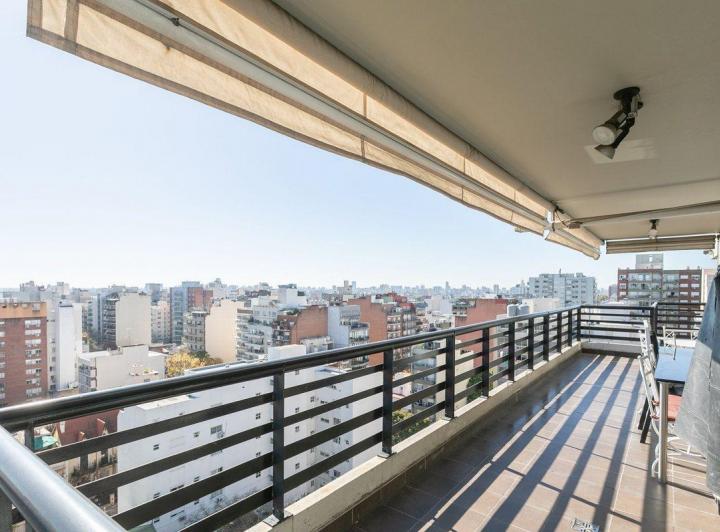 VTA DPTO 4 AMB  2 COCHERAS  GRAN BALCON V URQUIZA 5