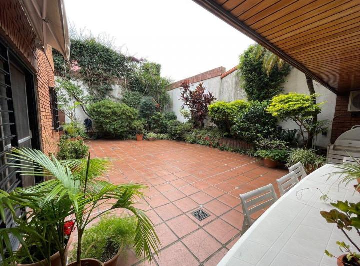 Casa en martinez o Vicente lopez 7 ambientes 2