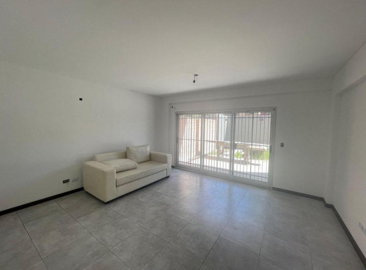 VENTA DEPARTAMENTO 4 AMB 4 COCHERAS VILLA LURO 4