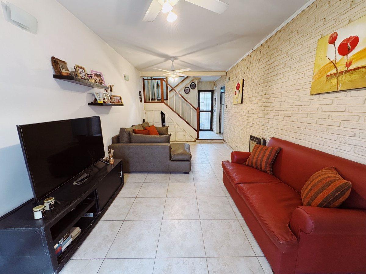 Foto de Venta Duplex c/ 3 dormitorios y patio- Victoria, imagen 2