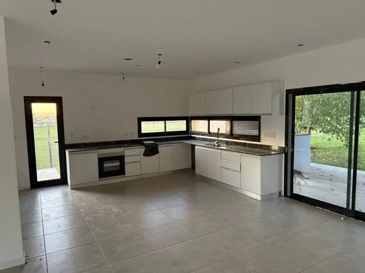 VENTA CASA BARRIO SAN SEBASTIAN, AREA 2 - ESCOBAR 5