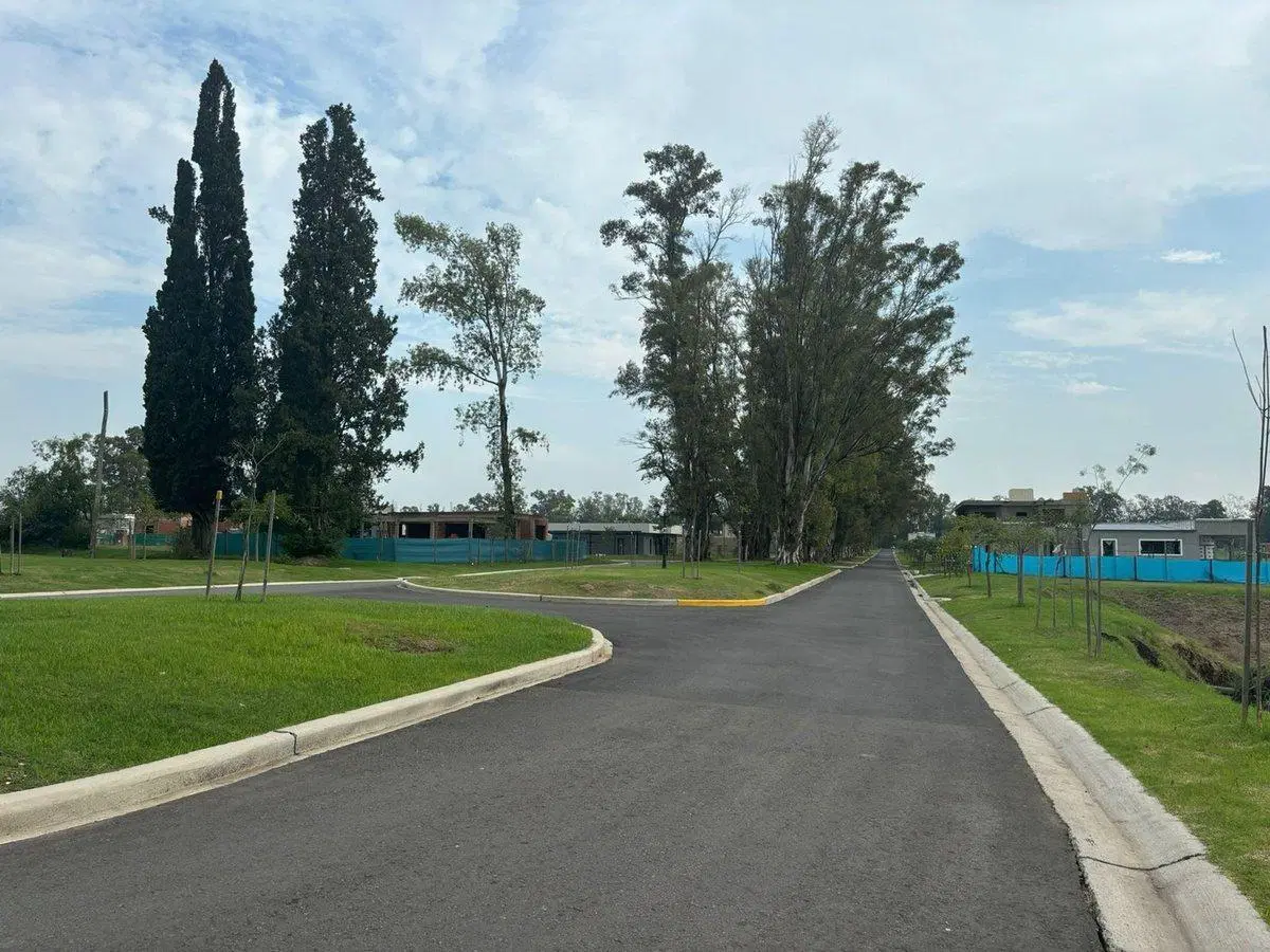 Lote en Barrio Santa Sofia Pilar del Este 5