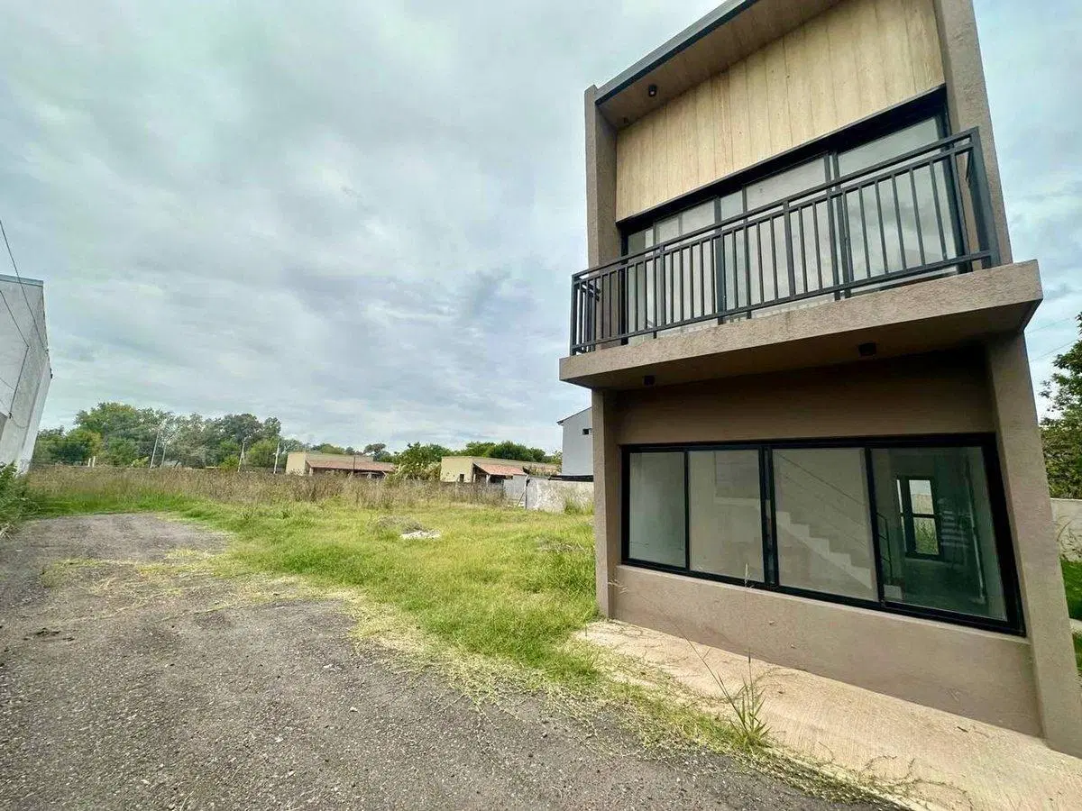 Duplex mas proyecto en Venta - Del Viso 2