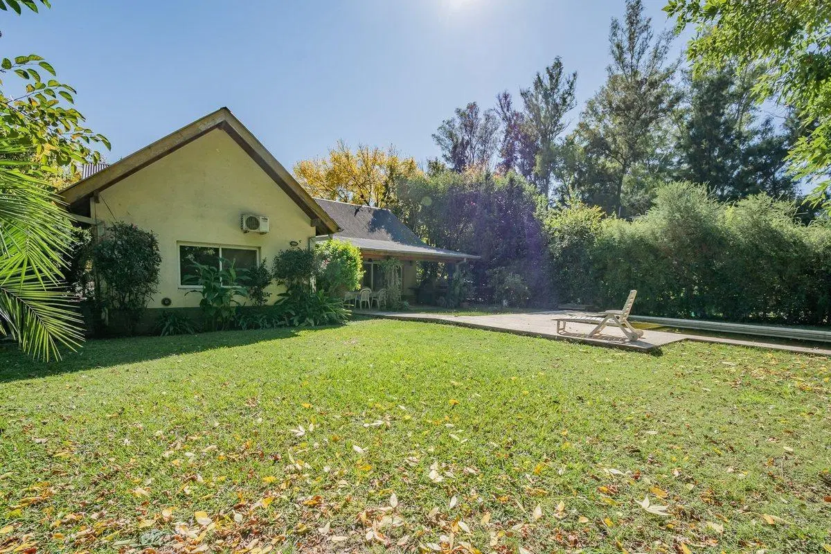 Venta Casa 4 amb Pileta  Barrio La Arboleda Garin 2