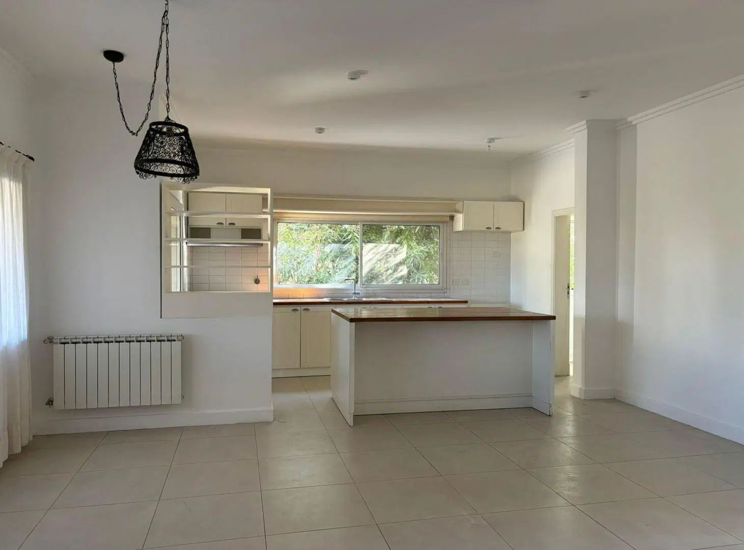 Casa de una planta en lote interna, Canton Puerto 2
