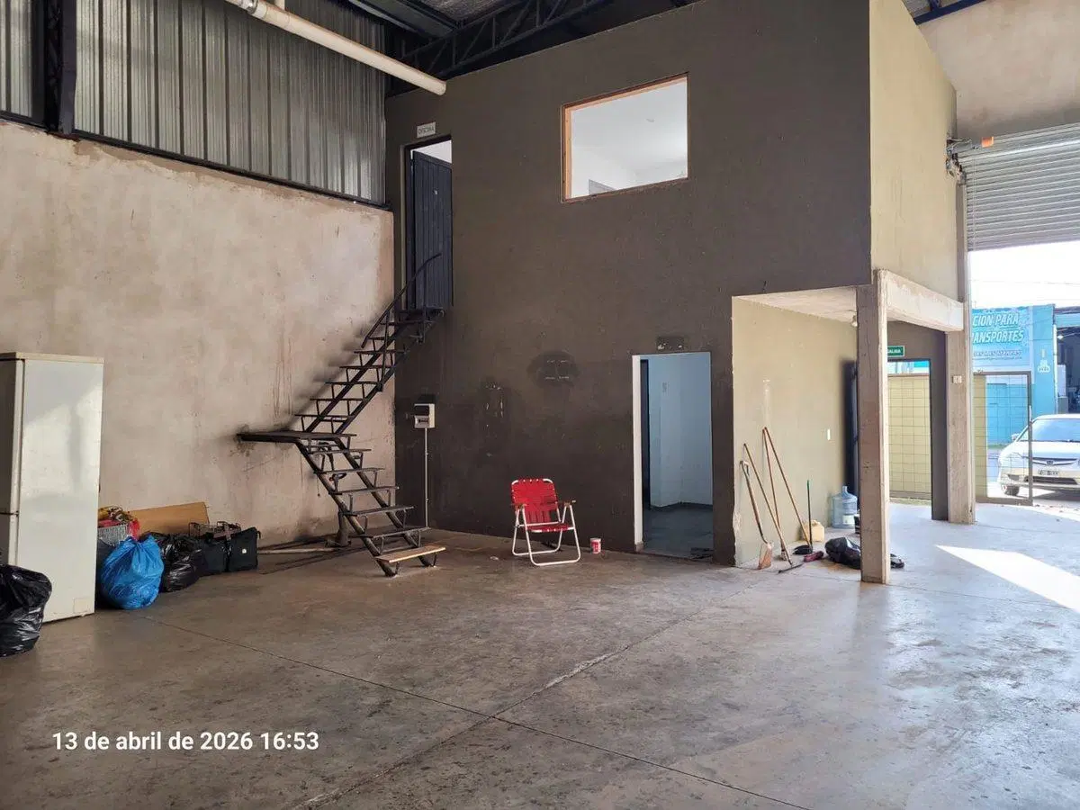 Galpón en alquiler - Ricardo Rojas zona industrial 4