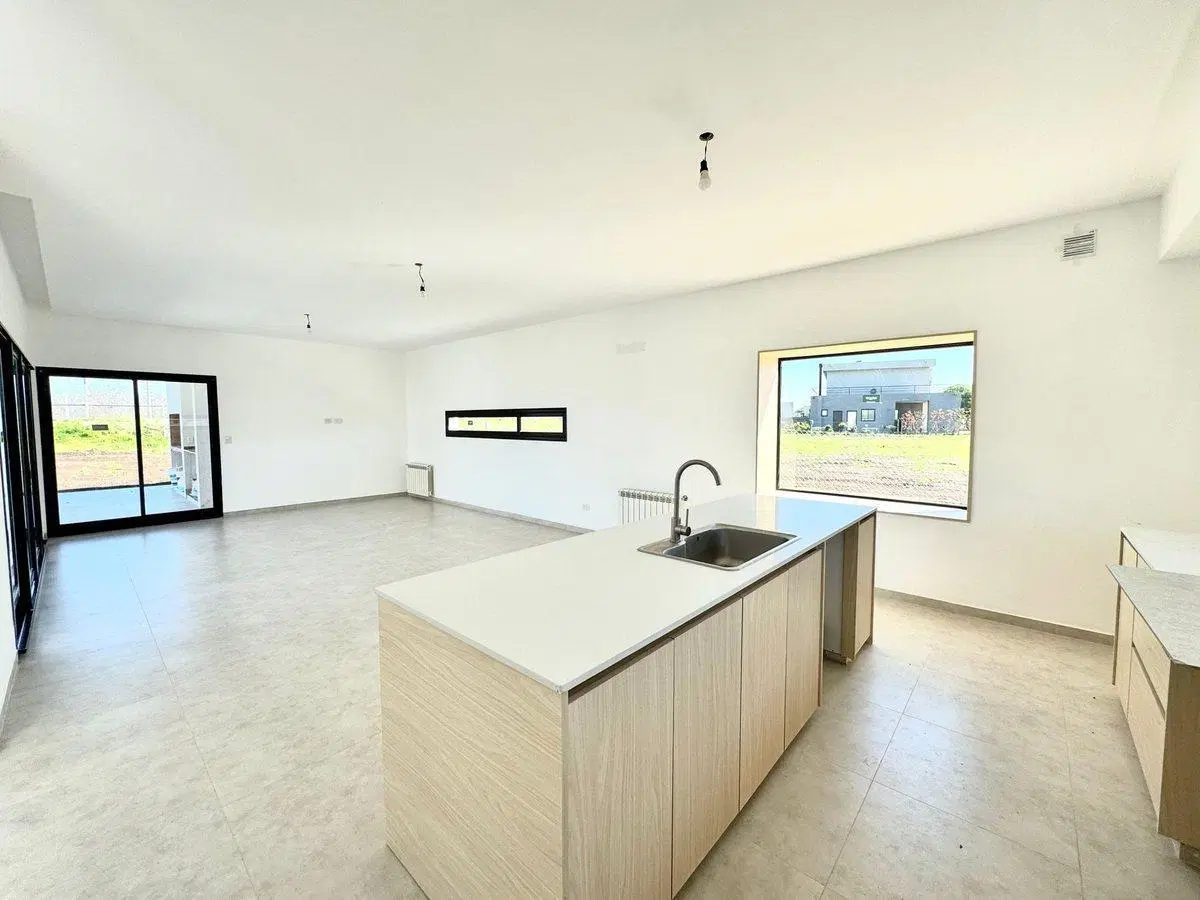 VENTA CASA 4 AMB SAN SEBASTIAN PILAR PILETA 5