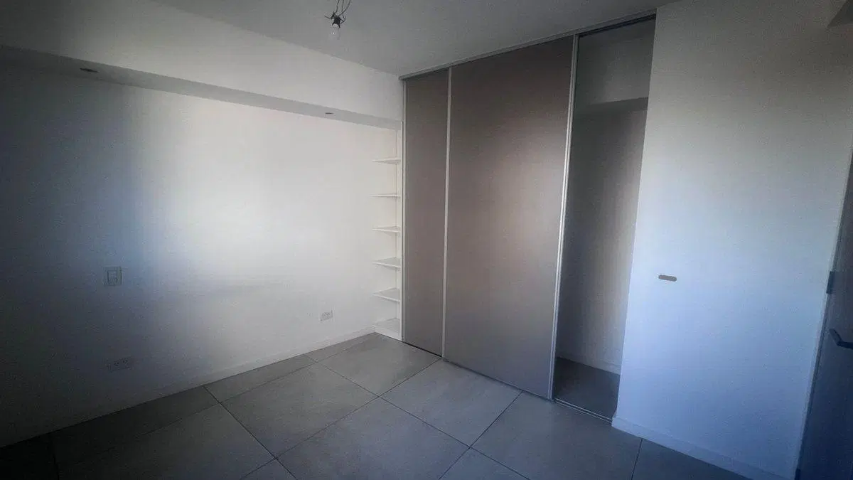 Venta Departamento 2 ambientes con cochera enTigre 2