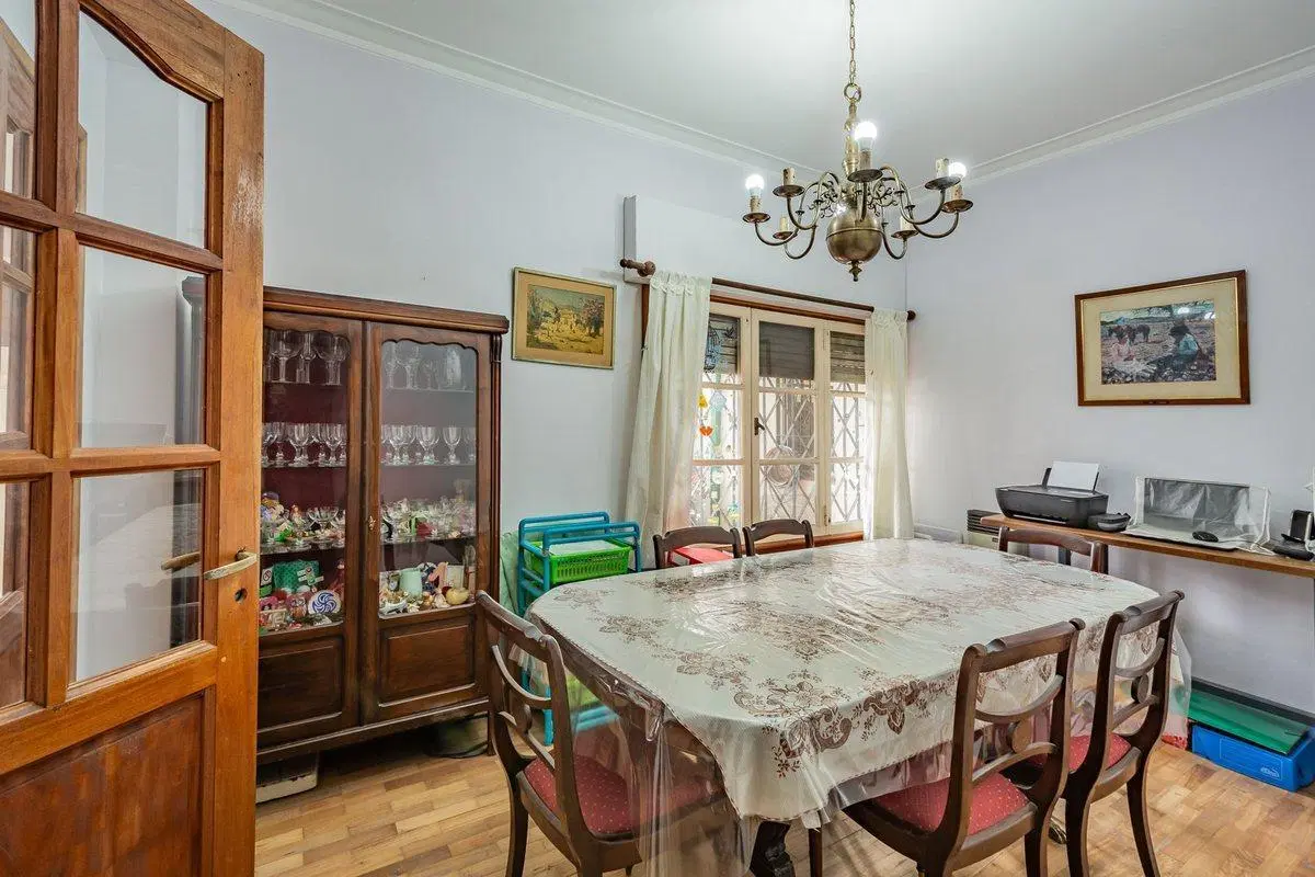 Venta casa 4 amb Escritorio Playroom Olivos 5