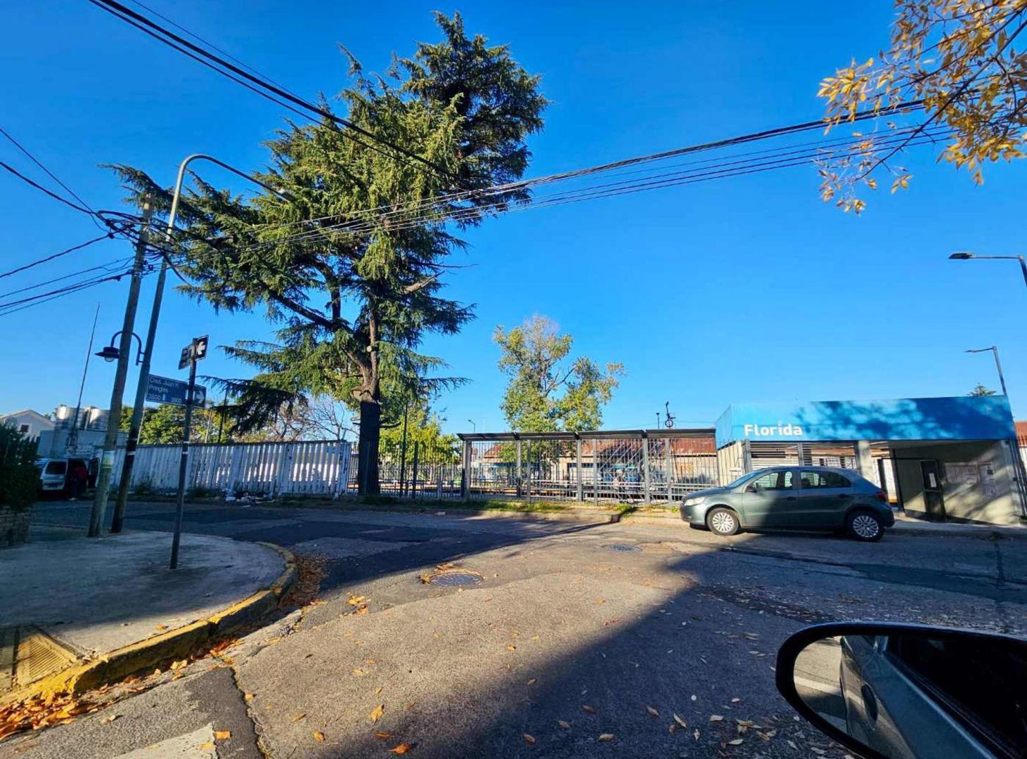 VENTA LOCAL COMERCIAL FLORIDA OESTE DOBLE PISO