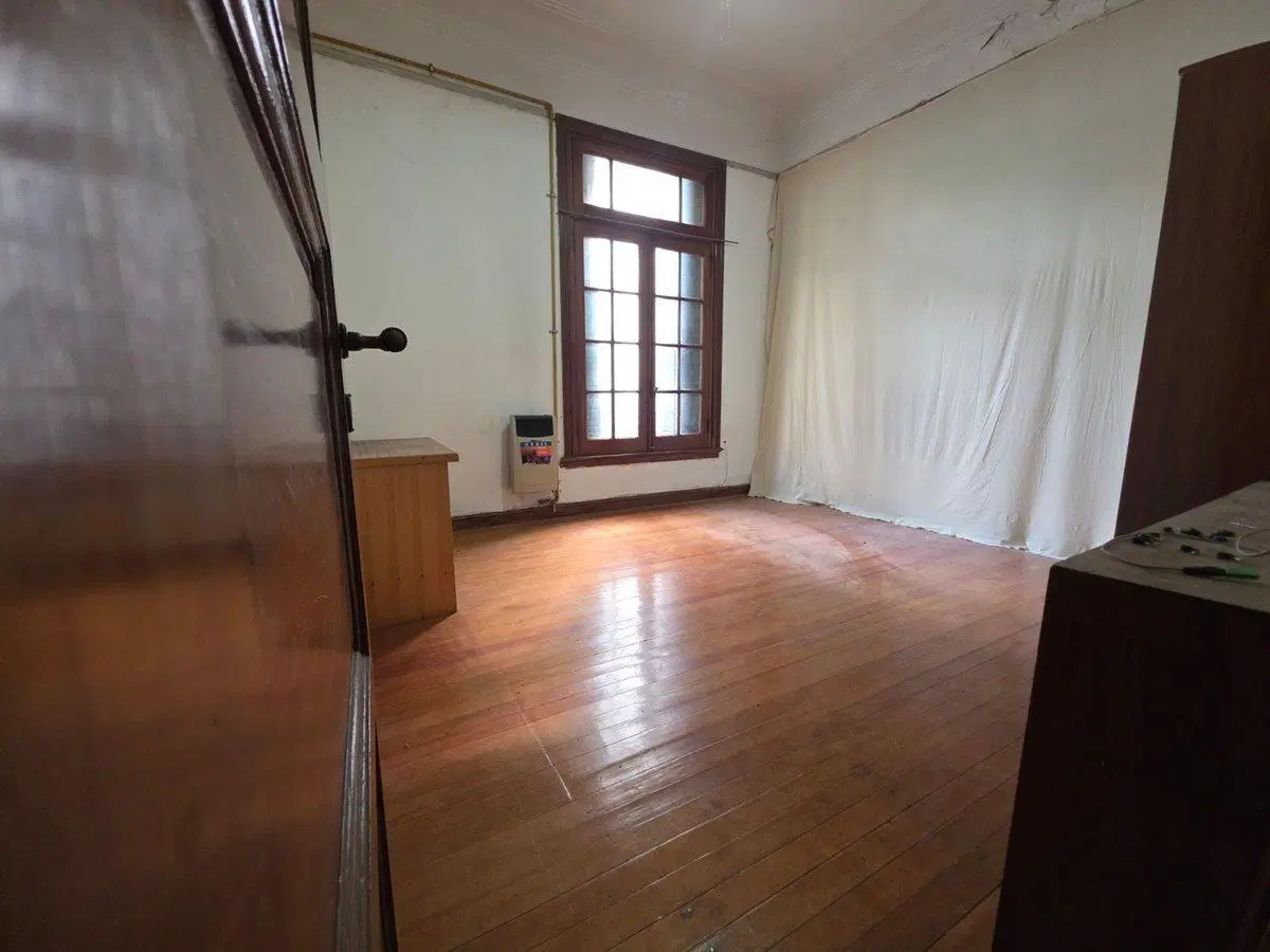 VENTA CASA MULTIFAMILIAR EN FLORES 5