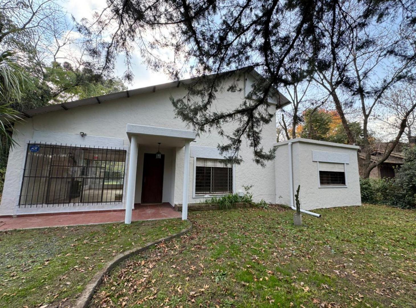 VENTA CASA 4 AMBIENTES EN LOMA VERDE, APTO CREDITO