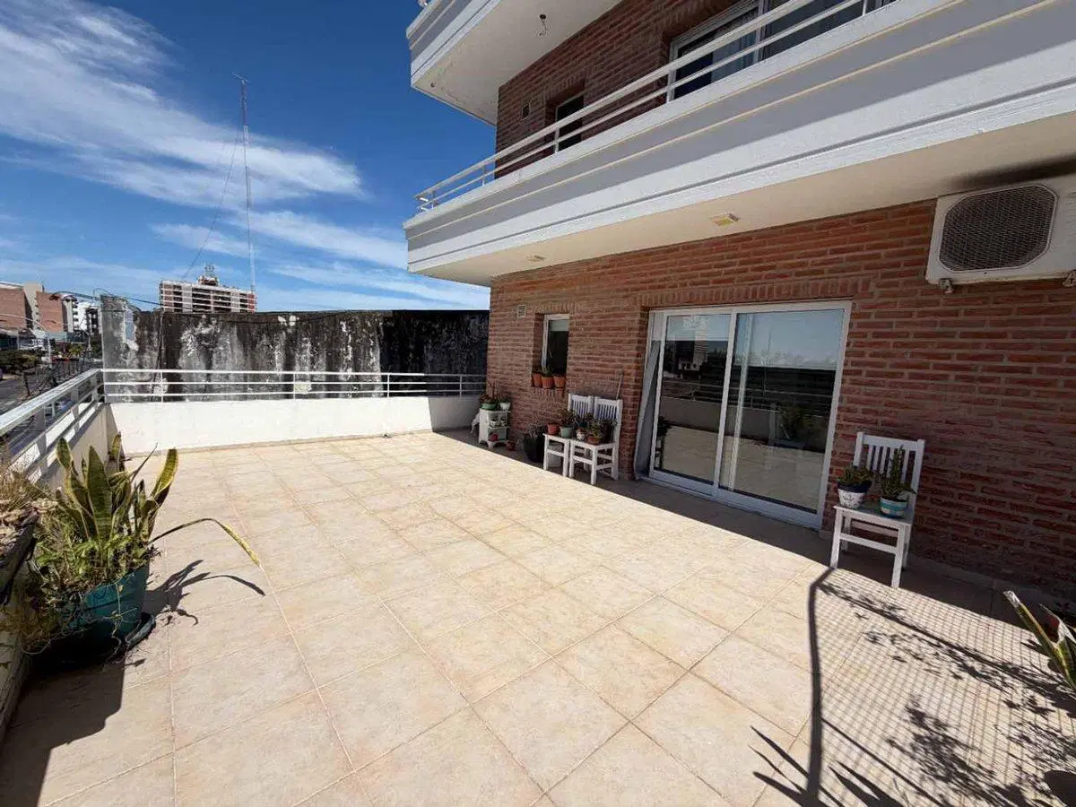 Departamento 2 amb-terraza propia y cochera-Tigre 3