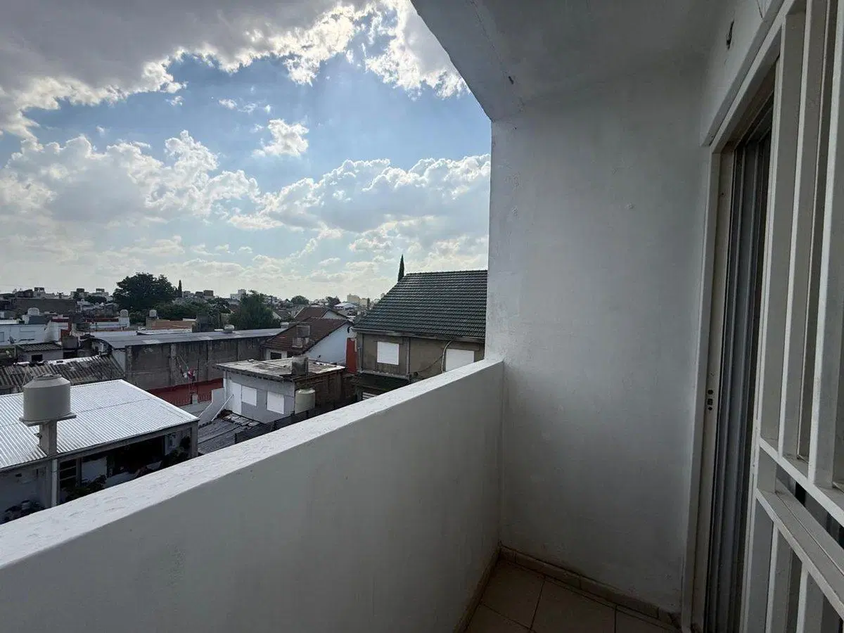 VENTA DEPARTAMENTO 2 AMBIENTES EN RAMOS MEJIA 5