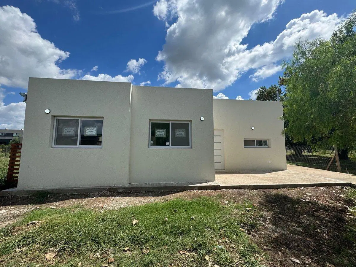 VENTA CASA 4 AMBIENTES EN SAN RAMON PILAR DEL ESTE 3