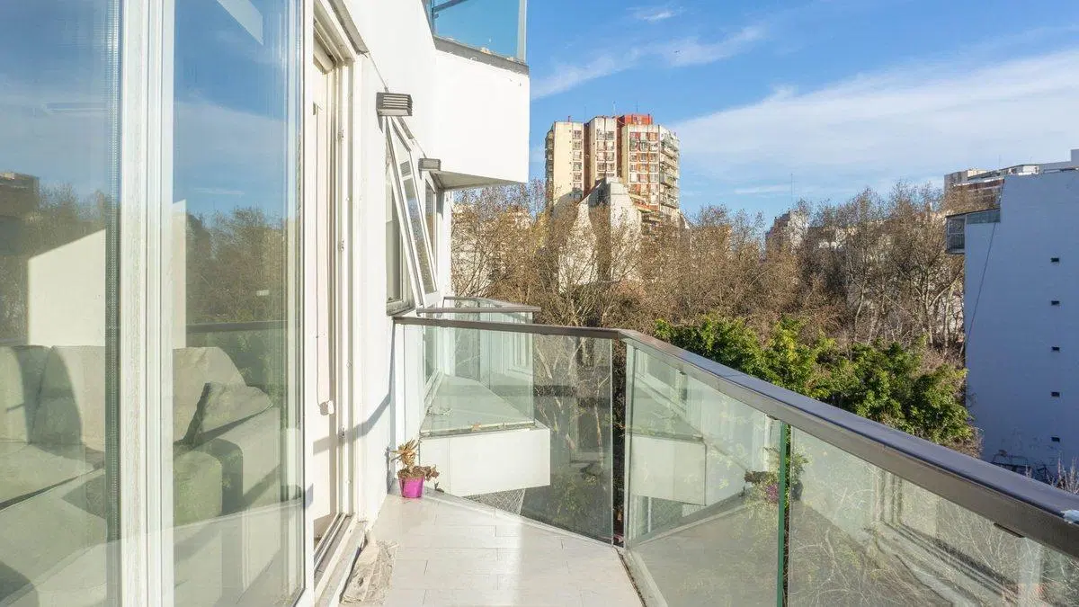 DEPARTAMENTO 3 AMBIENTES CON BALCÓN TERRAZA 2
