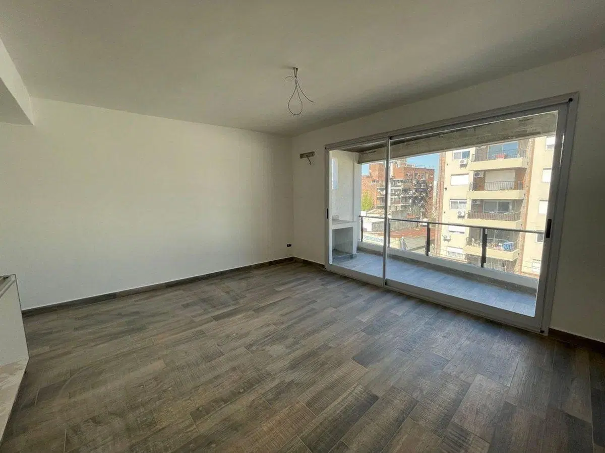 DEPARTAMENTO DE 2 AMBIENTES EN VENTA EN TIGRE 3