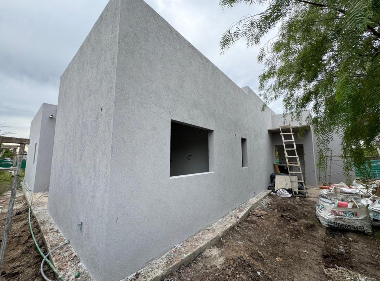 VENTA CASA 4 AMBIENTES EN SAN RAMON PILAR DEL ESTE