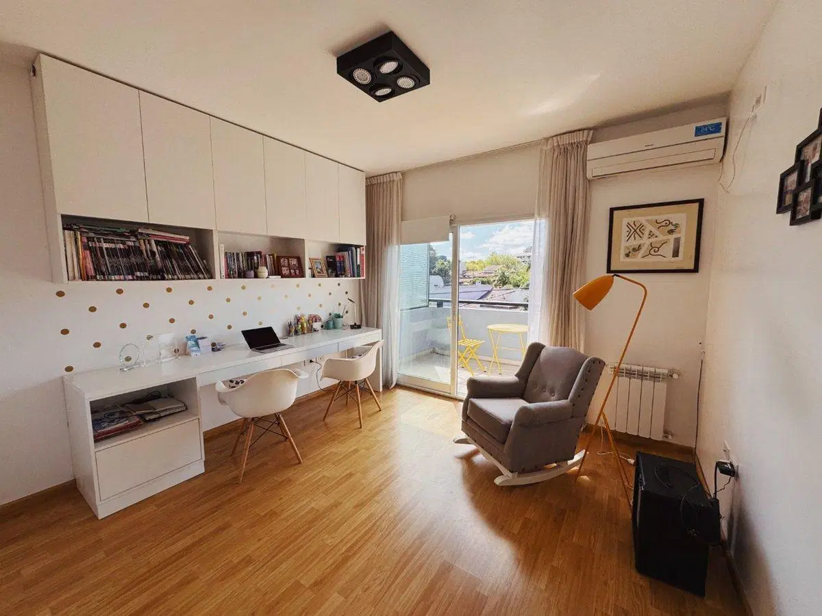 Triplex 5 amb. c/pileta en Venta-Tigre residencial 3