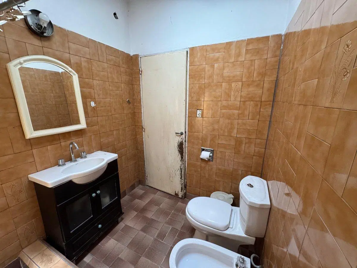 VENTA CASA 4 AMBIENTES EN GARIN. 4