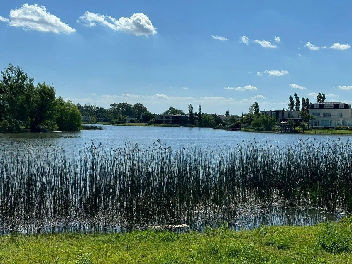 VENTA LOTE AL LAGO BARRIO SAN MARCO VILLA NUEVA 4