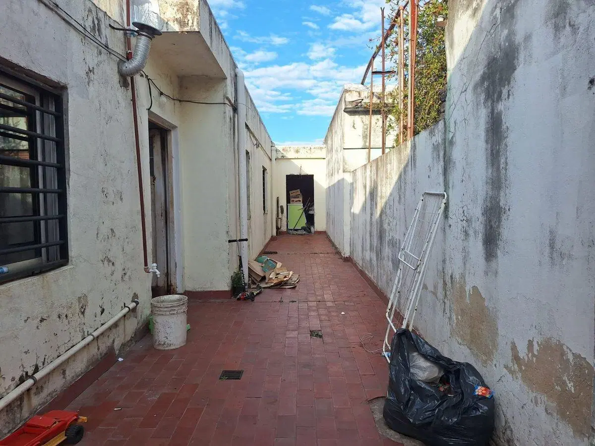 Casa a refaccionar en José Clemente Paz 3