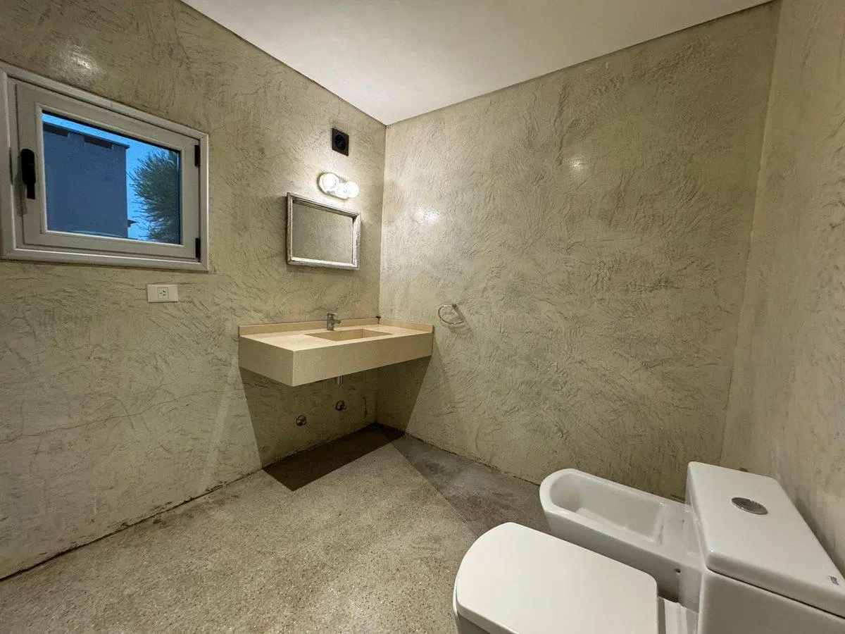 VENTA CASA DE DISEÑO BARRIO SAN MATIAS ESCOBAR 3