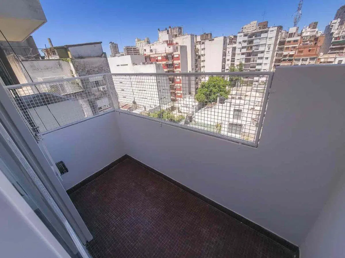 ALQUILER MONOAMBIENTE CON BALCÓN BARRIO NORTE 4