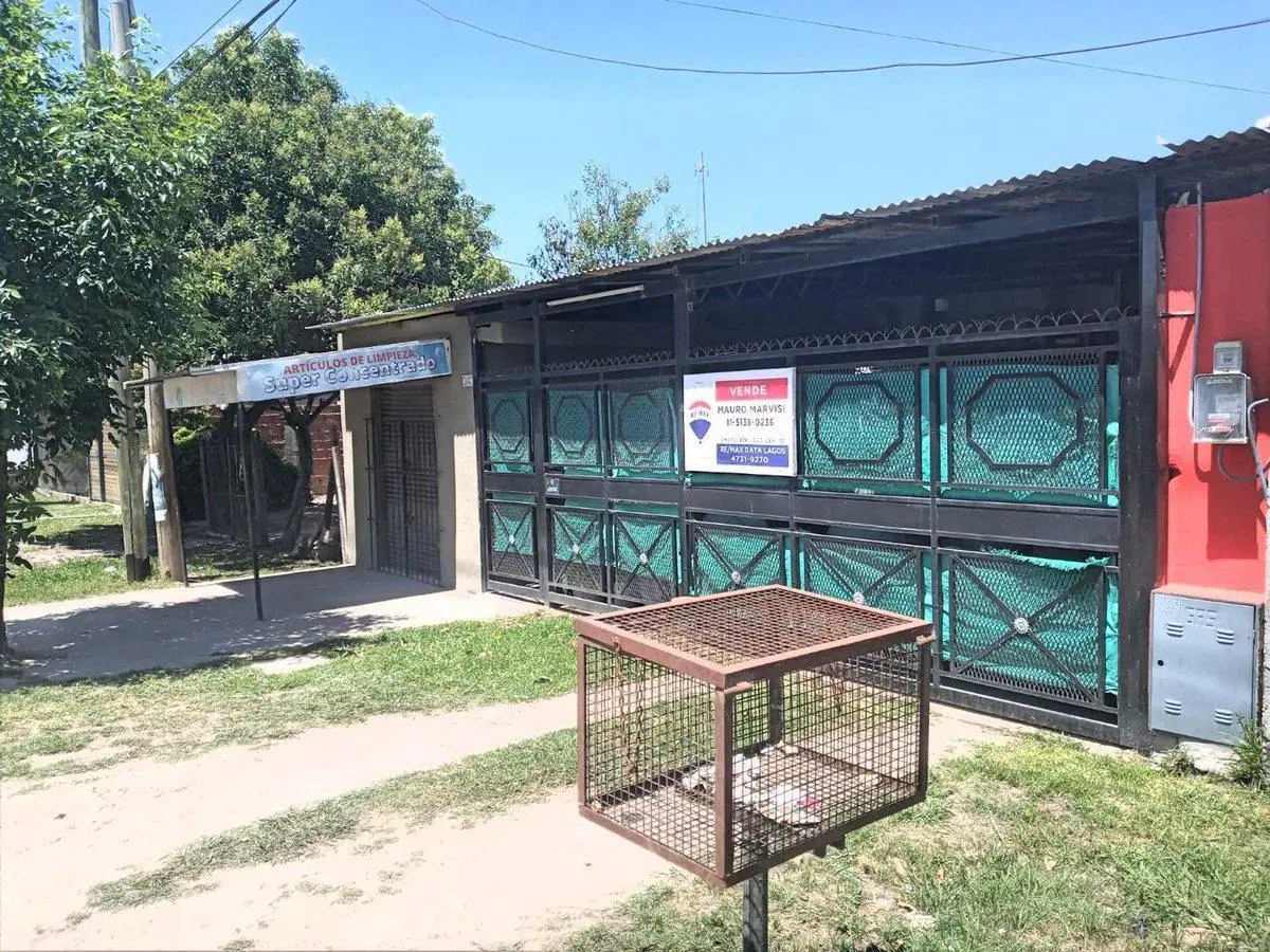 Venta de casa de 3 amb y local comercial en Moreno 2