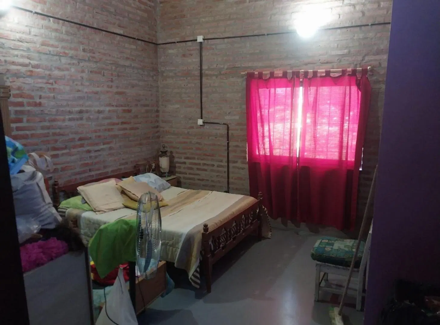 Venta de terreno en Zarate con casa y pileta 4