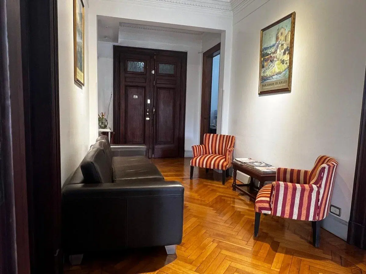 Venta departamento 5 ambientes de categoria 2
