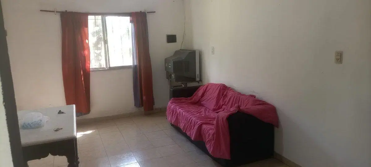 VENTA CASA 2 AMBIENTES EN MATHEU ESCOBAR 3