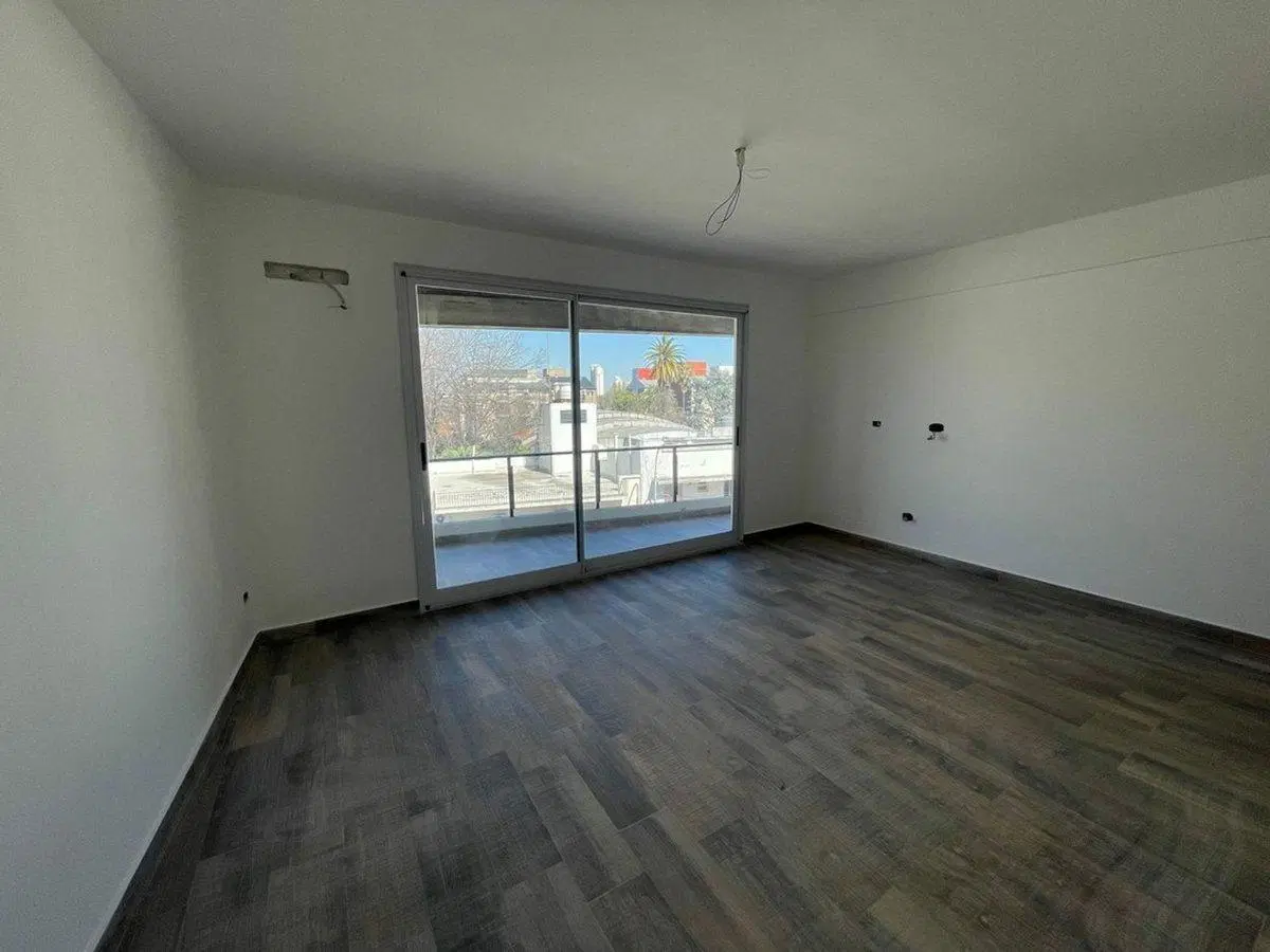 VENTA DEPARTAMENTO DE 2 AMBIENTES EN TIGRE CENTRO 2
