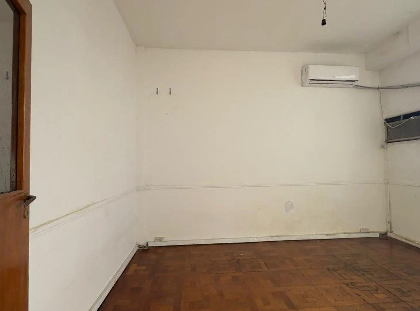 OFICINA EN VENTA EN EL BARRIO DE MONSERRAT 3