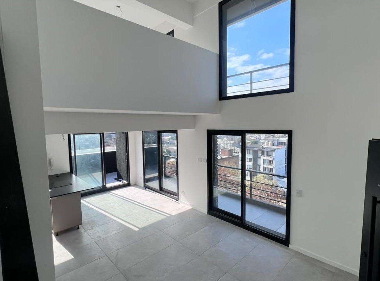 PENTHOUSE DE 2AMB C/COCHERA PISCINA PROPIA. TIGRE