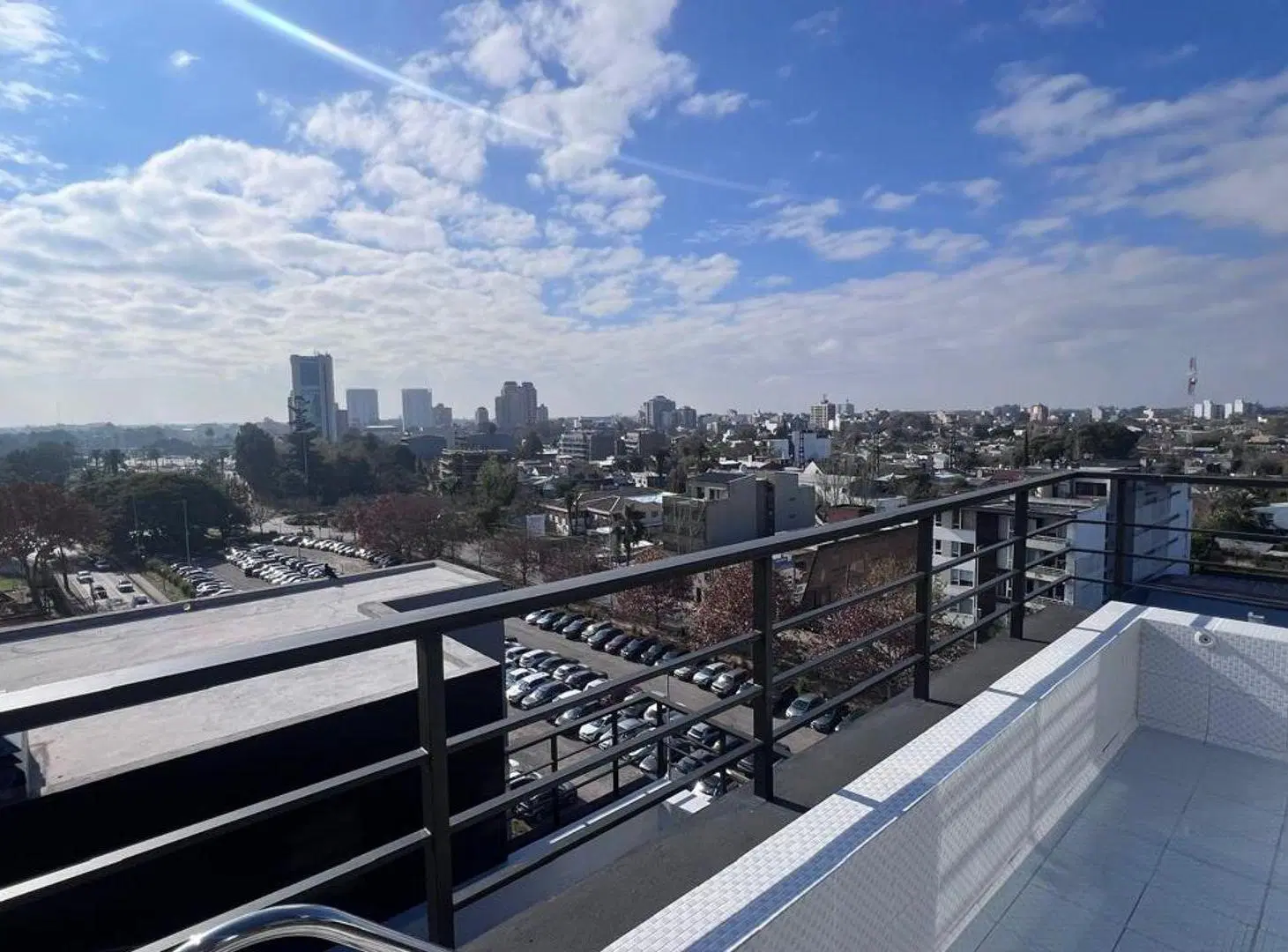 PENTHOUSE DE 2AMB C/COCHERA PISCINA PROPIA. TIGRE 5