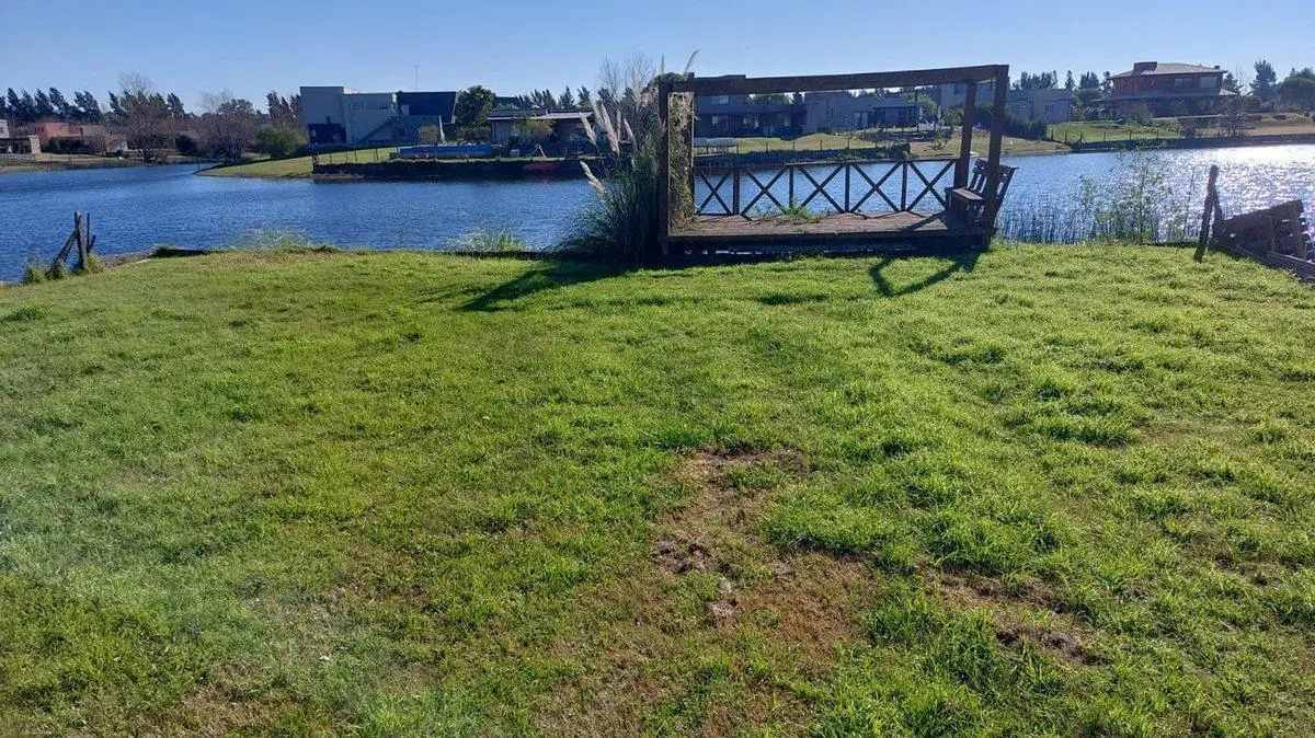 Venta Terreno Barrio El Cazal a la laguna 900m2 4