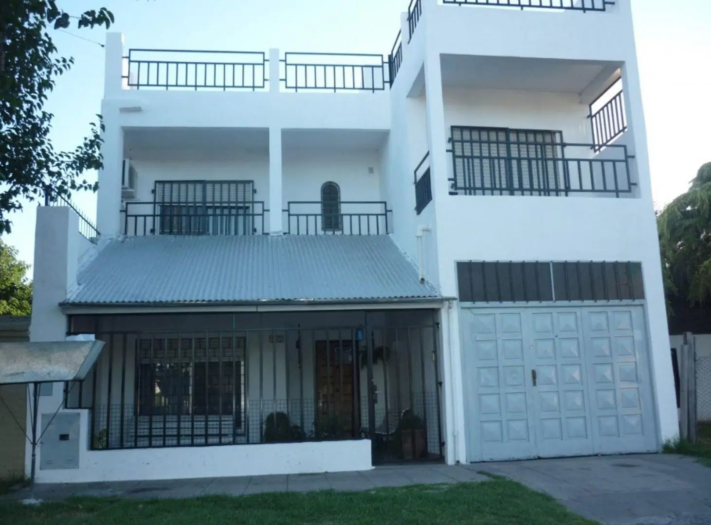 Casa de 5 ambientes venta en Escobar con cochera 4