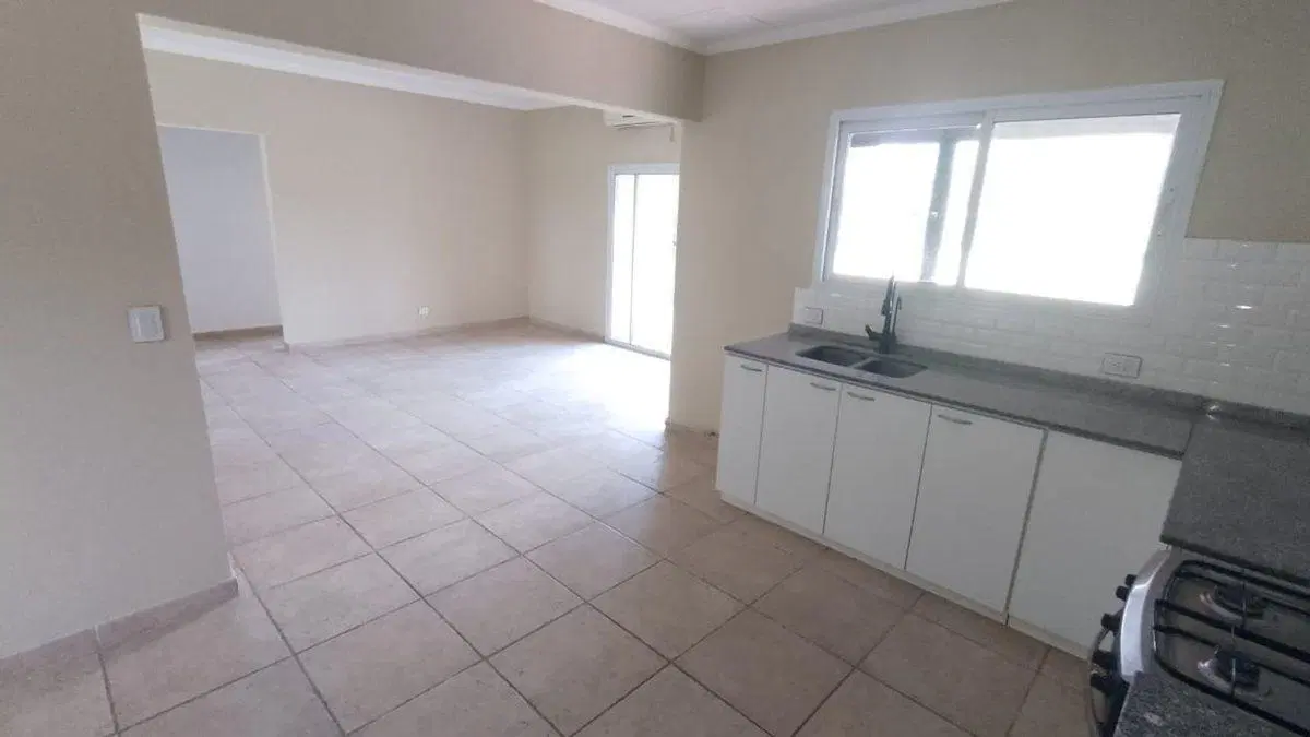 VENTA CASA 5 AMBIENTES PILETA SAN MARCO TIGRE 5