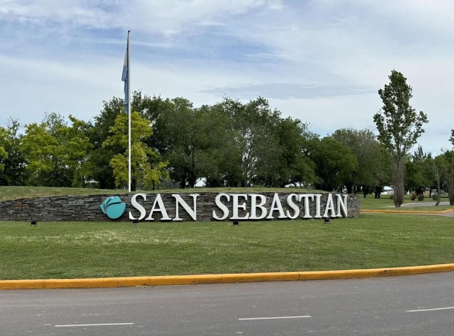 VENTA LOTE EN AREA 13 SAN SEBASTIAN PILAR 4