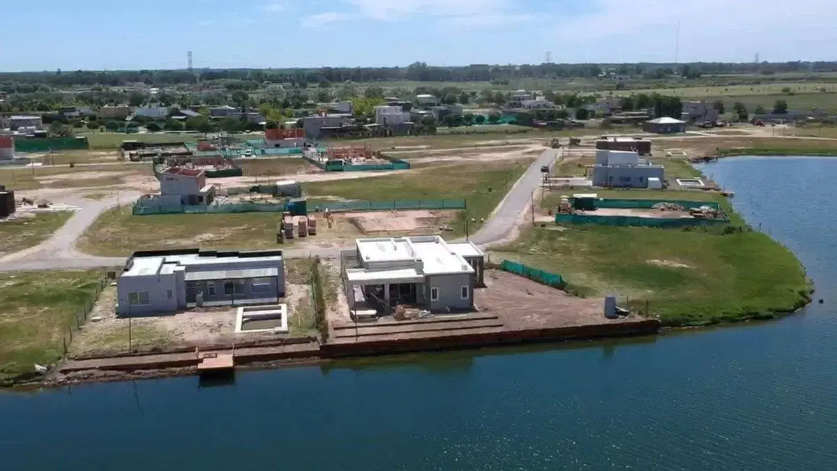 VENTA DE LOTE EN EL BARRIO CERRADO  "EL ENSUEÑO " 5