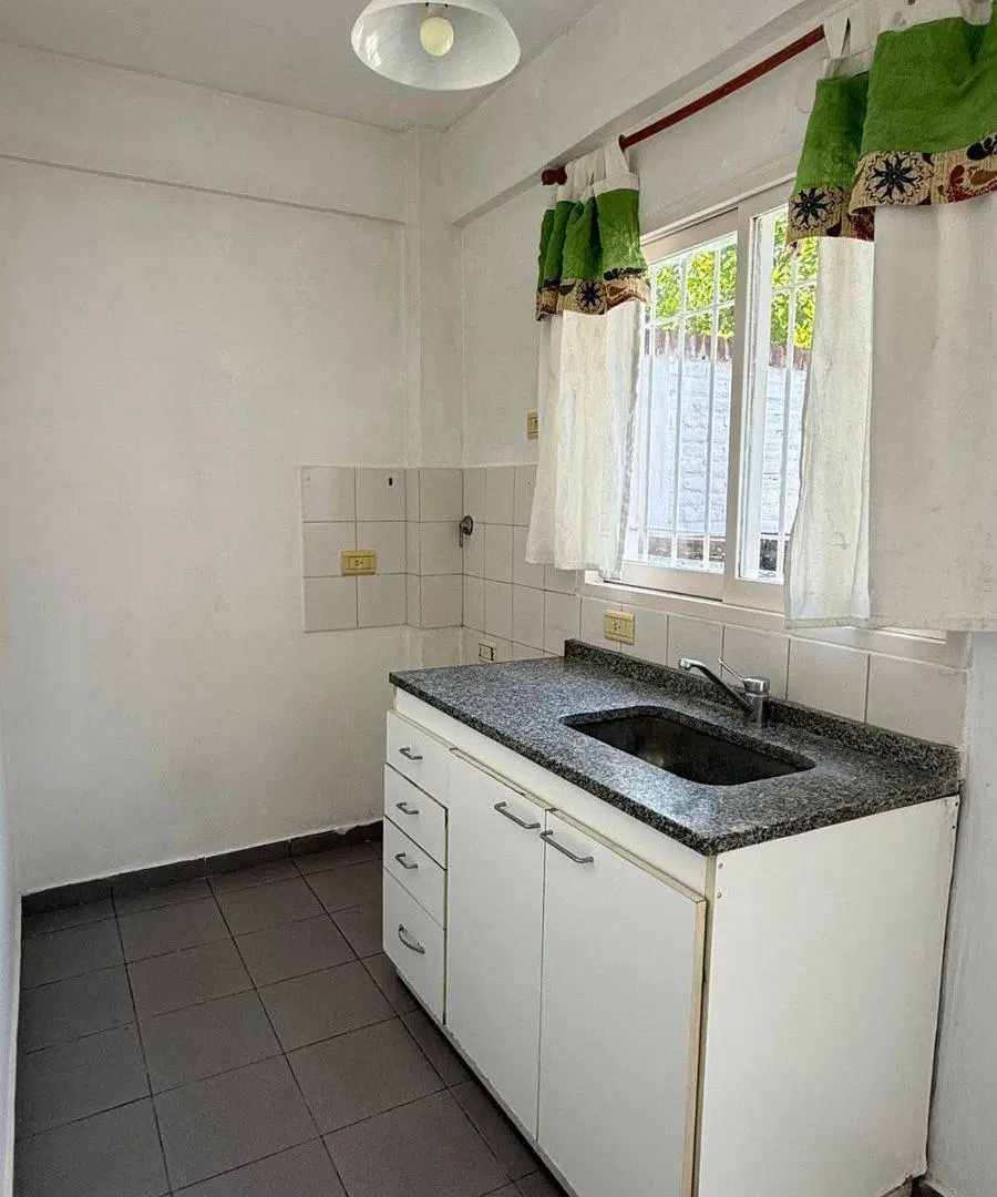 Venta duplex 3 amb con cochera en Pablo Nogues 5