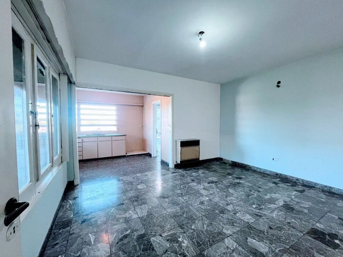 VENTA DEPARTAMENTO 4 AMB. MAS DOS LOCALES EL TALAR 4