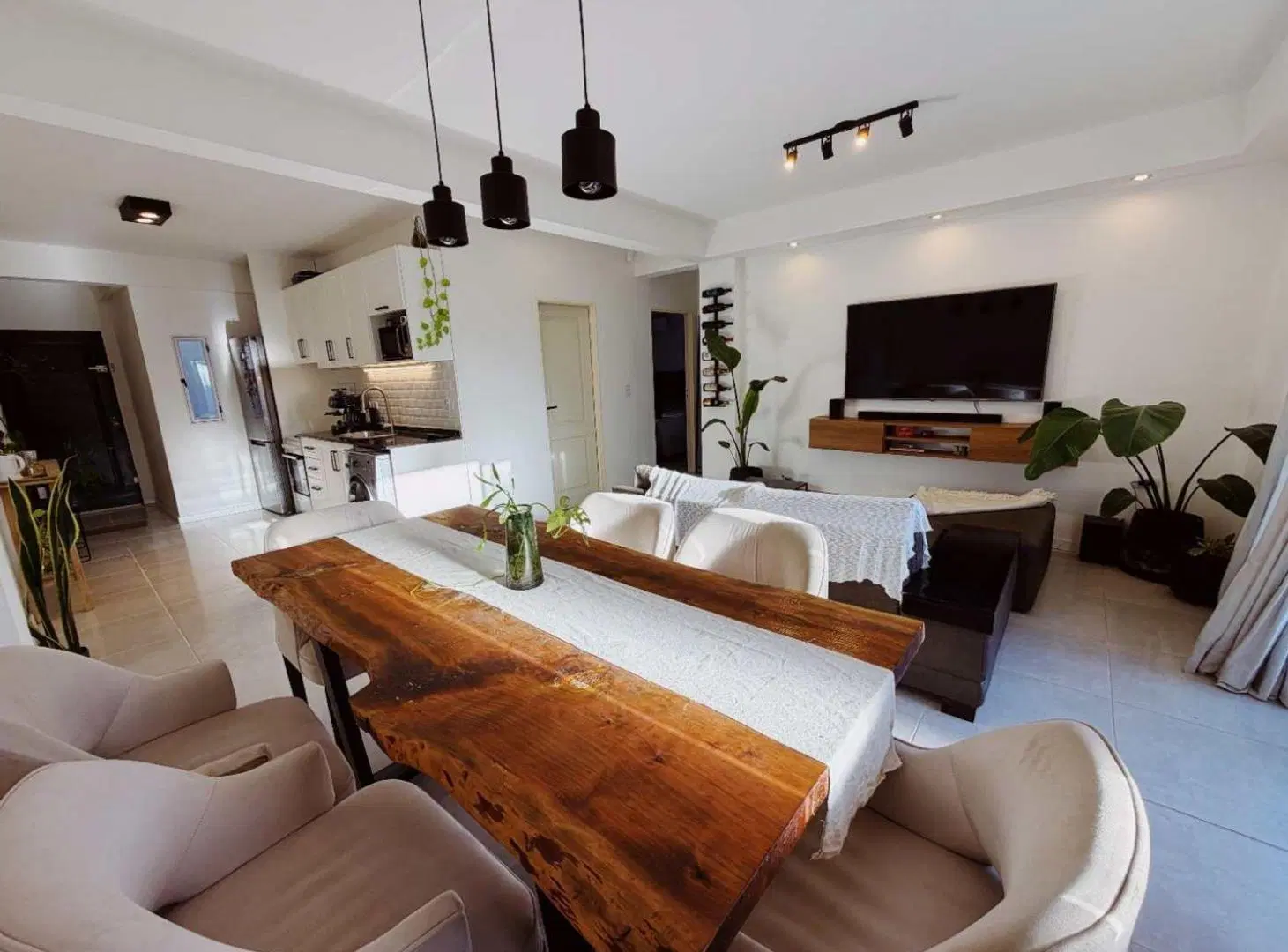 Departamento 3 ambientes c/cochera en Venta- Tigre 5