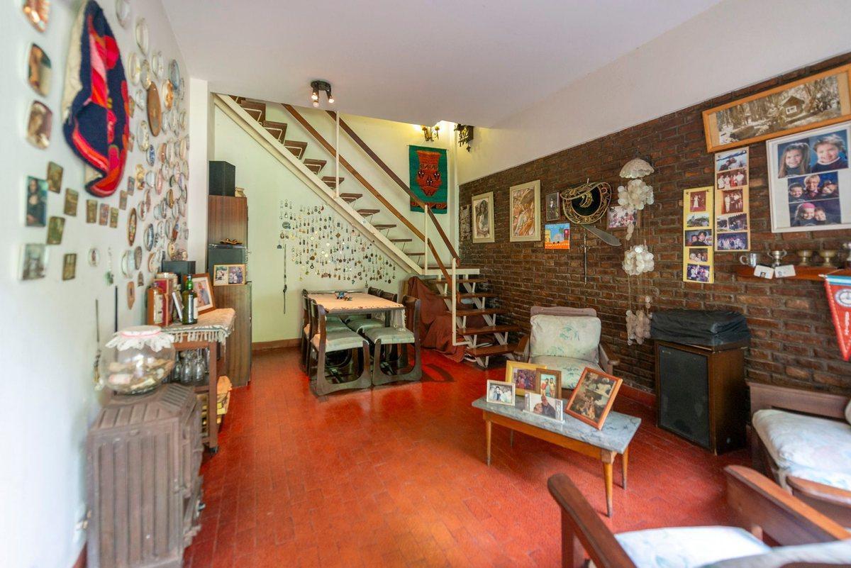 Foto de Casa multifamiliar Venta 7 amb. con jardin-Olivos, imagen 5